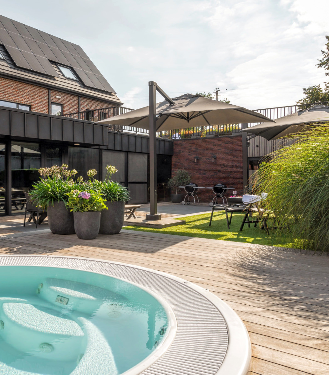 Das Schwimmbad der Ferienunterkunft Belvoor