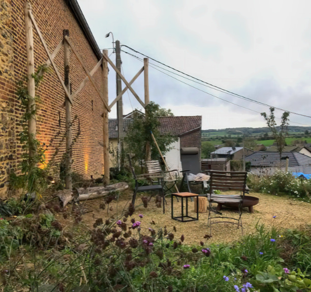 Outdoor patio with panorama during the day with sun